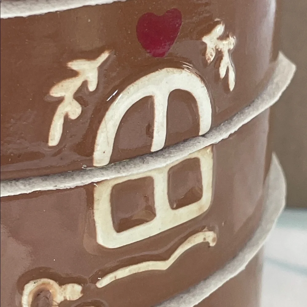 Gingerbread House measuring cups